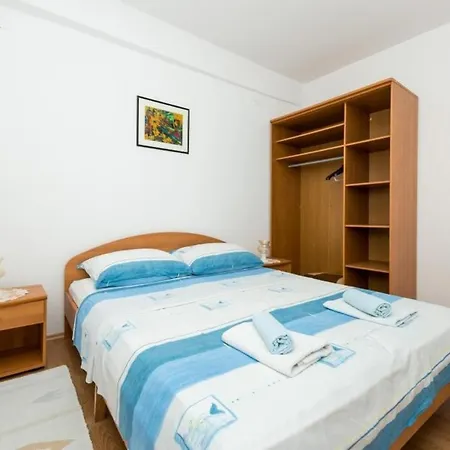 Sweet - One-bedroom With Balcony Appartamento Ragusa