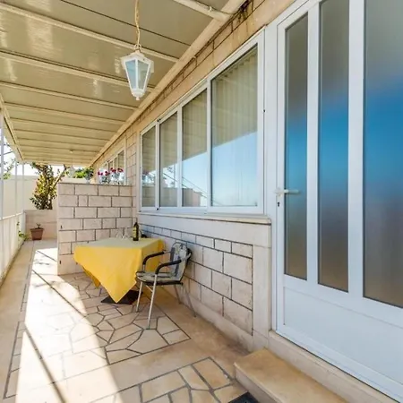 Sweet - One-bedroom With Balcony Апартаменты *