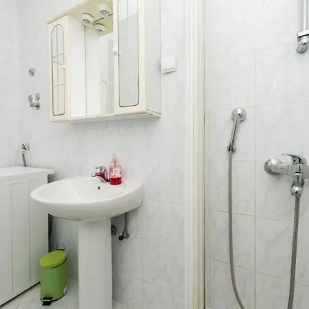 Sweet - One-bedroom With Balcony Appartement *